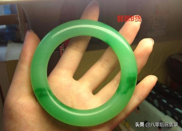干白种翡翠手镯,干白种翡翠手镯的价格-第8张图片-翡翠网 干白种翡翠手镯,干白种翡翠手镯的价格-第8张图片-翡翠网