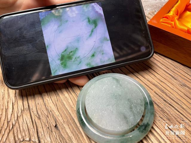 云和翡翠原石毛料冰种怎么找玉石原石-第5张图片-翡翠网 云和翡翠原石毛料冰种怎么找玉石原石-第5张图片-翡翠网