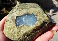 买了块原石自己怎么开窗,翡翠原石如何开窗-第7张图片-翡翠网 买了块原石自己怎么开窗,翡翠原石如何开窗-第7张图片-翡翠网