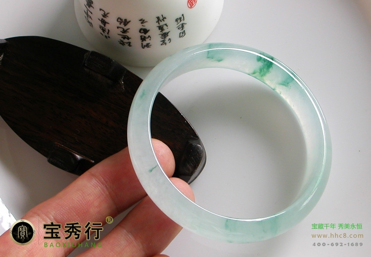 花18500买了个翡翠镯子,翡翠手镯专卖-第2张图片-翡翠网 花18500买了个翡翠镯子,翡翠手镯专卖-第2张图片-翡翠网