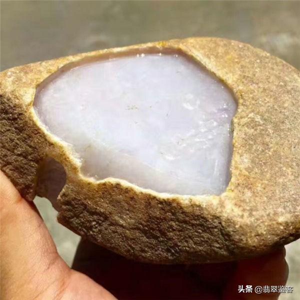 翡翠玉镯飘紫好吗紫的翡翠手镯-第5张图片-翡翠网 翡翠玉镯飘紫好吗紫的翡翠手镯-第5张图片-翡翠网