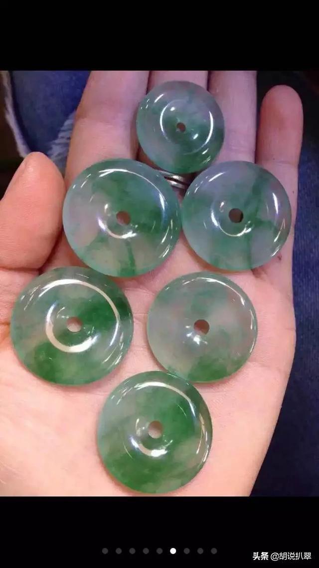 白底青翡翠原石翡翠油青种好还是白底青好-第7张图片-翡翠网 白底青翡翠原石翡翠油青种好还是白底青好-第7张图片-翡翠网