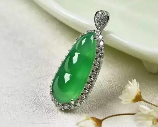 翡翠常用价格术语表,翡翠知识专业术语-第6张图片-翡翠网 翡翠常用价格术语表,翡翠知识专业术语-第6张图片-翡翠网