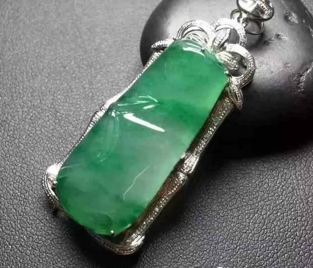 翡翠常用价格术语表,翡翠知识专业术语-第12张图片-翡翠网 翡翠常用价格术语表,翡翠知识专业术语-第12张图片-翡翠网