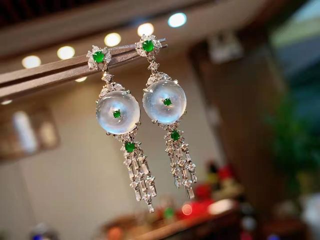 翡翠种水等级划分标准图片,翡翠颜色等级划分标准图片-第5张图片-翡翠网 翡翠种水等级划分标准图片,翡翠颜色等级划分标准图片-第5张图片-翡翠网