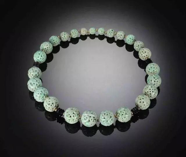 银丝手镯制作方法,清朝银丝翡翠手镯-第9张图片-翡翠网 银丝手镯制作方法,清朝银丝翡翠手镯-第9张图片-翡翠网