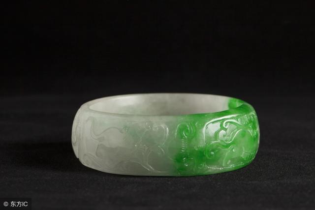 顶级翡翠手镯翡翠手镯英文-第1张图片-翡翠网