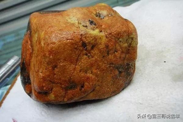 航海日记麻布料翡翠原石麻布料-第7张图片-翡翠网 航海日记麻布料翡翠原石麻布料-第7张图片-翡翠网