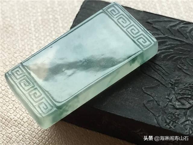 翡翠手镯薄的好吗,手镯厚的好还是薄的好-第8张图片-翡翠网 翡翠手镯薄的好吗,手镯厚的好还是薄的好-第8张图片-翡翠网