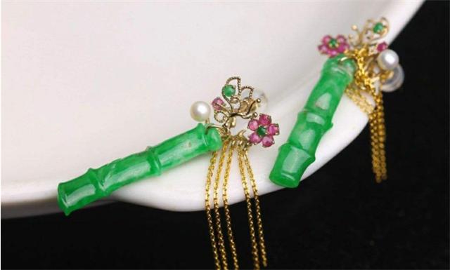 翡翠竹节的寓意,翡翠手镯竹节-第3张图片-翡翠网 翡翠竹节的寓意,翡翠手镯竹节-第3张图片-翡翠网