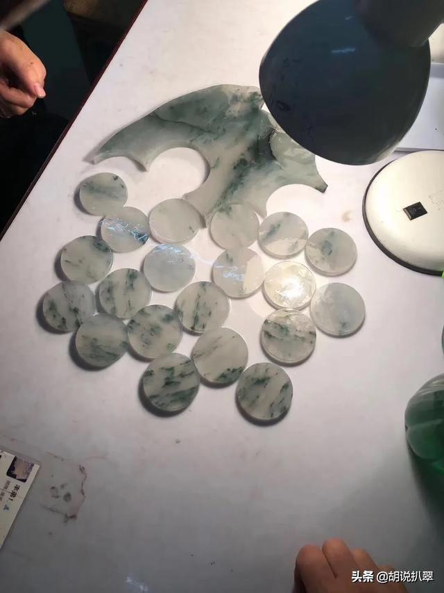 佛山平洲玉器市场水多深平州翡翠手镯-第15张图片-翡翠网 佛山平洲玉器市场水多深平州翡翠手镯-第15张图片-翡翠网