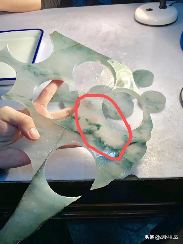 佛山平洲玉器市场水多深平州翡翠手镯-第21张图片-翡翠网 佛山平洲玉器市场水多深平州翡翠手镯-第21张图片-翡翠网