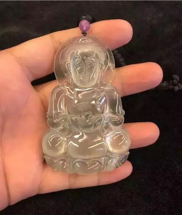 玉可以泡水保养吗,翡翠手镯保养泡在水里-第17张图片-翡翠网 玉可以泡水保养吗,翡翠手镯保养泡在水里-第17张图片-翡翠网