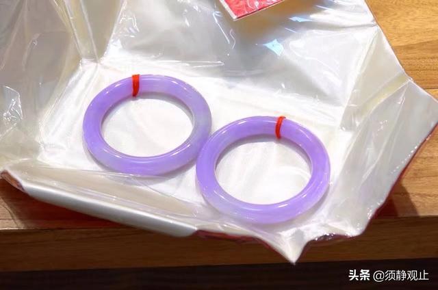 一千万满绿翡翠手镯,墨色翡翠手镯-第14张图片-翡翠网 一千万满绿翡翠手镯,墨色翡翠手镯-第14张图片-翡翠网