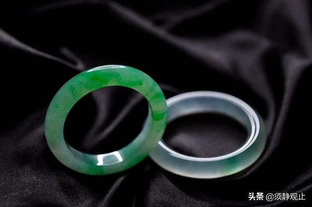 一千万满绿翡翠手镯,墨色翡翠手镯-第15张图片-翡翠网 一千万满绿翡翠手镯,墨色翡翠手镯-第15张图片-翡翠网