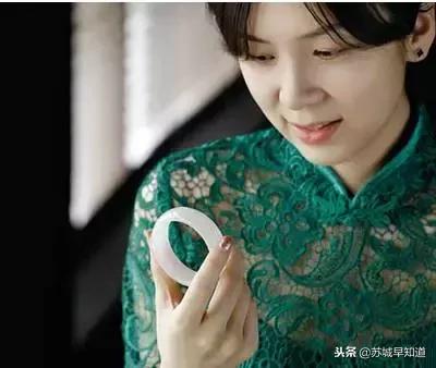 翠佛堂翡翠手镯翠佛堂怎么样-第7张图片-翡翠网 翠佛堂翡翠手镯翠佛堂怎么样-第7张图片-翡翠网