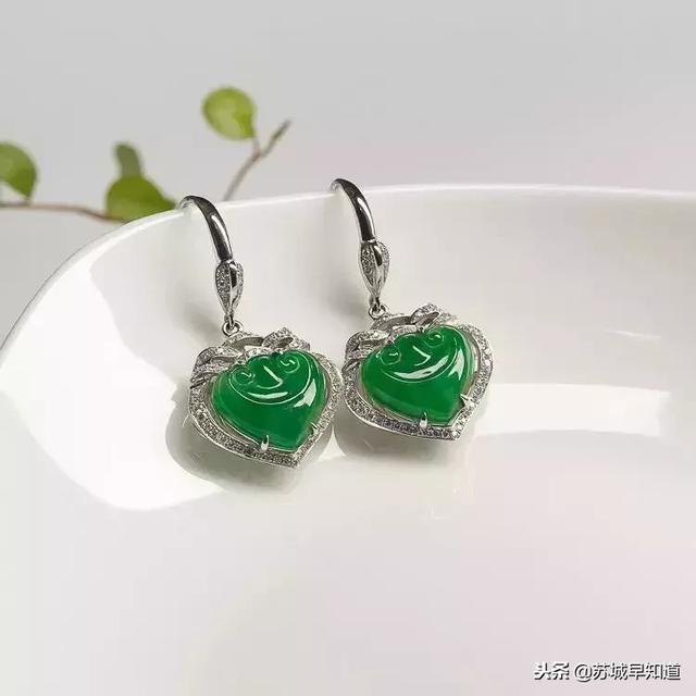 翠佛堂翡翠手镯翠佛堂怎么样-第17张图片-翡翠网 翠佛堂翡翠手镯翠佛堂怎么样-第17张图片-翡翠网