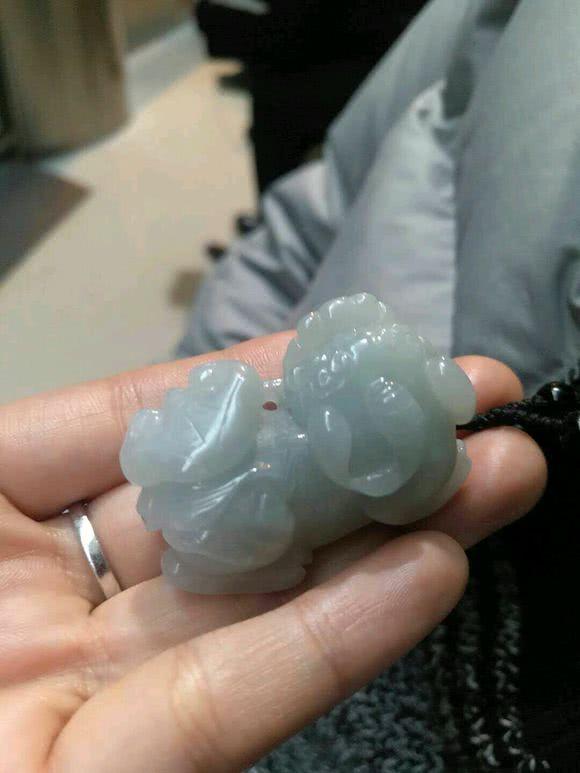 翡翠手镯宽细,翡翠超宽手镯-第8张图片-翡翠网 翡翠手镯宽细,翡翠超宽手镯-第8张图片-翡翠网