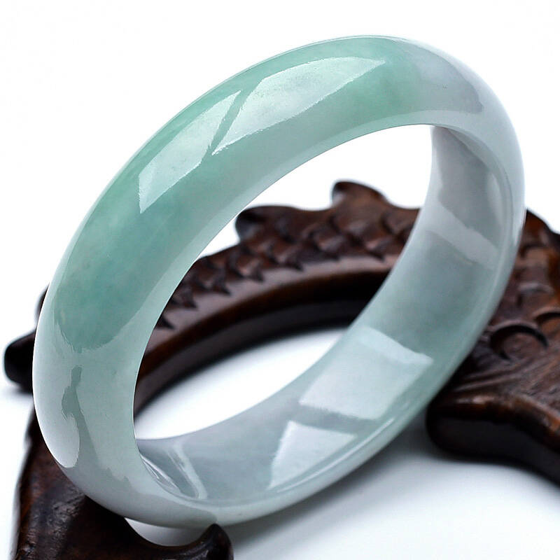 翡翠手镯说辞,翡翠手镯价格-第1张图片-翡翠网 翡翠手镯说辞,翡翠手镯价格-第1张图片-翡翠网