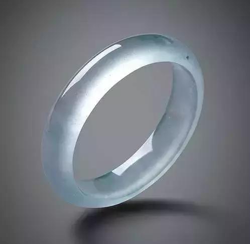 翡翠多久泡水一次最好翡翠手镯可以用水泡吗-第4张图片-翡翠网 翡翠多久泡水一次最好翡翠手镯可以用水泡吗-第4张图片-翡翠网