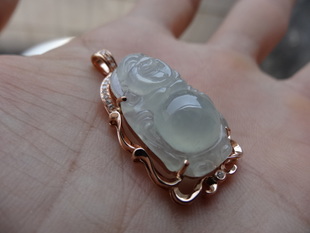 冰种飘花翡翠吊坠价格,翡翠冰种佛吊坠价格-第1张图片-翡翠网 冰种飘花翡翠吊坠价格,翡翠冰种佛吊坠价格-第1张图片-翡翠网