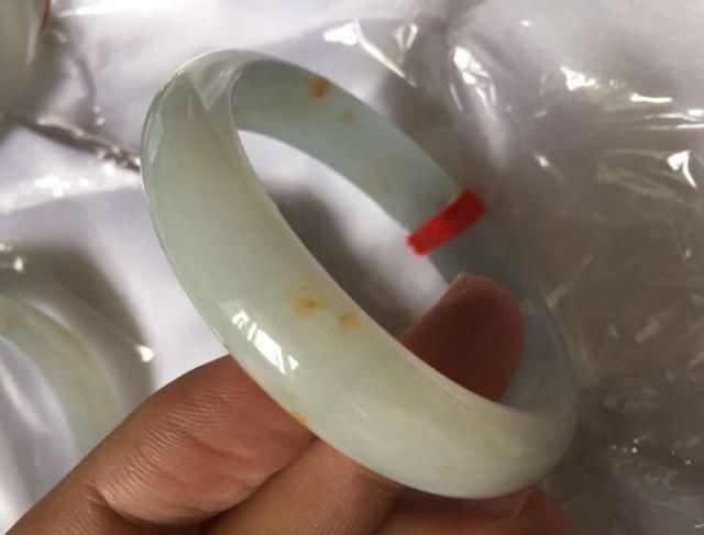 翡翠价格口诀表翡翠价格区间-第7张图片-翡翠网 翡翠价格口诀表翡翠价格区间-第7张图片-翡翠网