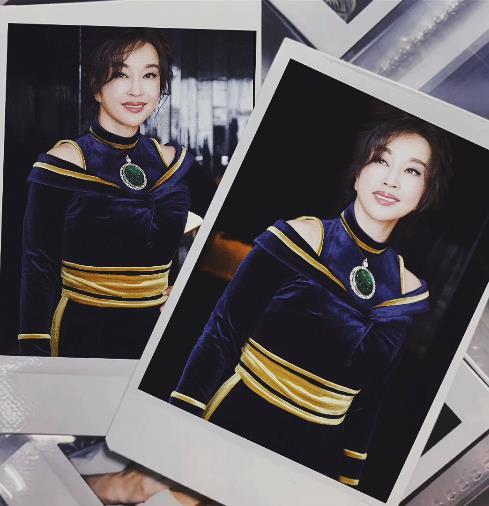 刻翡翠知识偶像大赛翡翠背后可以刻人名字吗-第2张图片-翡翠网 刻翡翠知识偶像大赛翡翠背后可以刻人名字吗-第2张图片-翡翠网