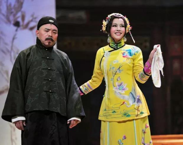 刻翡翠知识偶像大赛翡翠背后可以刻人名字吗-第11张图片-翡翠网 刻翡翠知识偶像大赛翡翠背后可以刻人名字吗-第11张图片-翡翠网