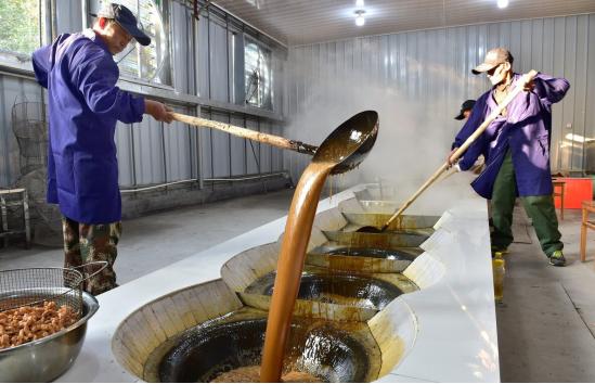 冰糖雪梨翡翠手镯好吗,翡翠冰糖种什么意思-第3张图片-翡翠网 冰糖雪梨翡翠手镯好吗,翡翠冰糖种什么意思-第3张图片-翡翠网