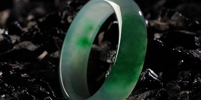 银行可以用玉石贷款吗翡翠手镯可以抵押贷款吗-第1张图片-翡翠网 银行可以用玉石贷款吗翡翠手镯可以抵押贷款吗-第1张图片-翡翠网