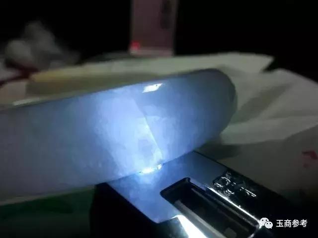 翡翠种类和图解,翡翠冷知识介绍-第8张图片-翡翠网 翡翠种类和图解,翡翠冷知识介绍-第8张图片-翡翠网