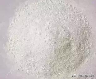 二万多的糯种翡翠手镯玻璃种帝王绿48亿手镯高清图-第6张图片-翡翠网 二万多的糯种翡翠手镯玻璃种帝王绿48亿手镯高清图-第6张图片-翡翠网