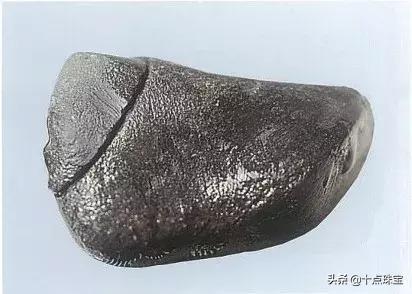 翡翠原石种蟒翡翠的蟒基本知识-第22张图片-翡翠网 翡翠原石种蟒翡翠的蟒基本知识-第22张图片-翡翠网