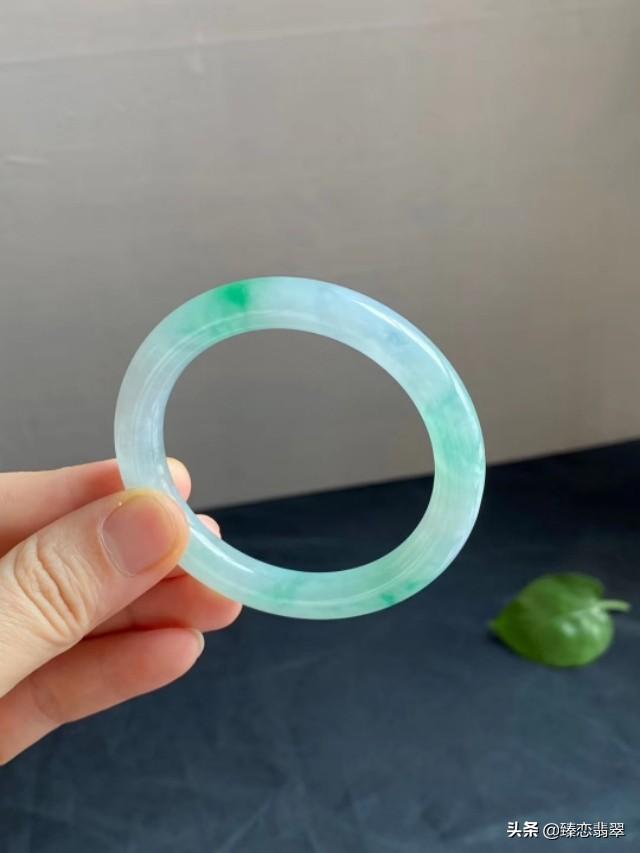 翡翠品相等级划分,翡翠等级划分标准图片a货-第10张图片-翡翠网 翡翠品相等级划分,翡翠等级划分标准图片a货-第10张图片-翡翠网