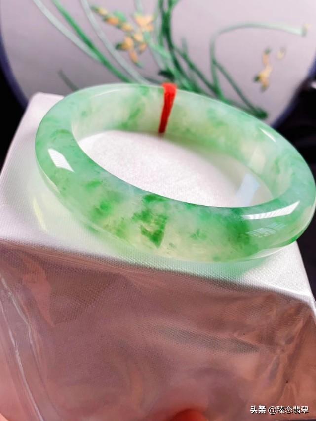 翡翠品相等级划分,翡翠等级划分标准图片a货-第16张图片-翡翠网 翡翠品相等级划分,翡翠等级划分标准图片a货-第16张图片-翡翠网