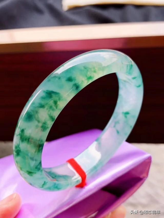 翡翠品相等级划分,翡翠等级划分标准图片a货-第23张图片-翡翠网 翡翠品相等级划分,翡翠等级划分标准图片a货-第23张图片-翡翠网