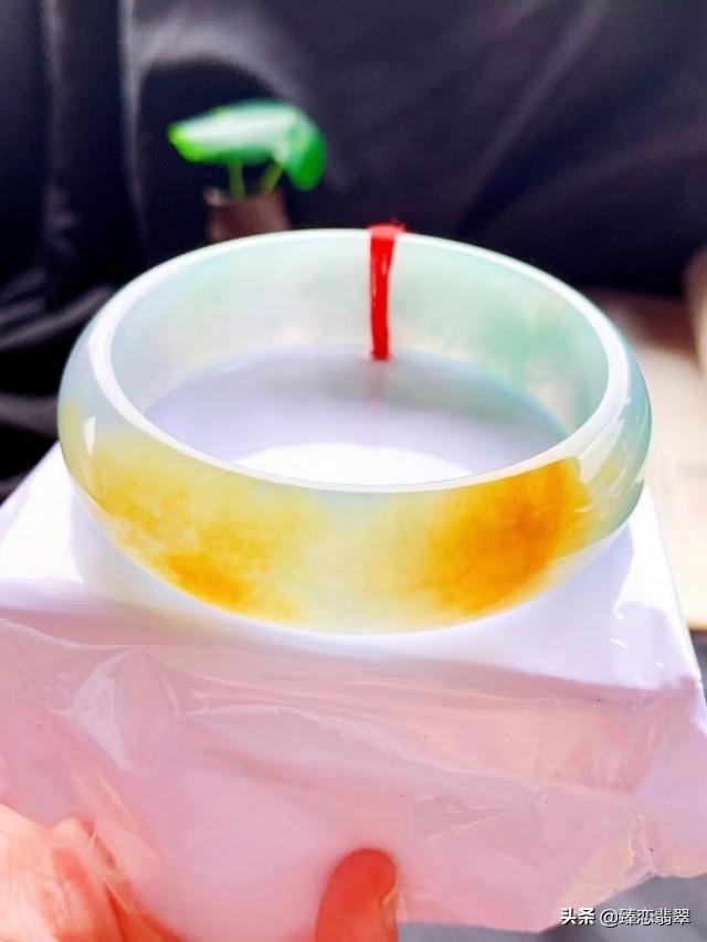 翡翠品相等级划分,翡翠等级划分标准图片a货-第24张图片-翡翠网 翡翠品相等级划分,翡翠等级划分标准图片a货-第24张图片-翡翠网