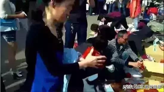 翡翠手镯有裂纹怎么办,翡翠手镯成本-第3张图片-翡翠网 翡翠手镯有裂纹怎么办,翡翠手镯成本-第3张图片-翡翠网