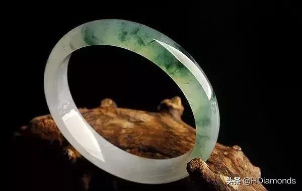 翡翠镯子报价翡翠2万元手镯-第12张图片-翡翠网 翡翠镯子报价翡翠2万元手镯-第12张图片-翡翠网