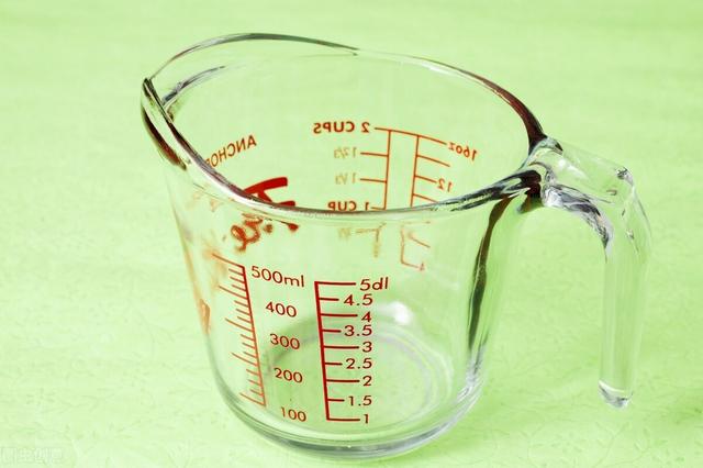 翡翠原石鉴别方法图解,翡翠原石人造假皮鉴别指示图-第6张图片-翡翠网 翡翠原石鉴别方法图解,翡翠原石人造假皮鉴别指示图-第6张图片-翡翠网