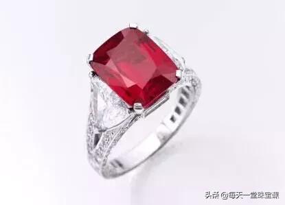 方向盘越轻好还是重好,翡翠手镯很重吗-第11张图片-翡翠网 方向盘越轻好还是重好,翡翠手镯很重吗-第11张图片-翡翠网