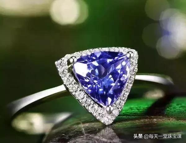 方向盘越轻好还是重好,翡翠手镯很重吗-第25张图片-翡翠网 方向盘越轻好还是重好,翡翠手镯很重吗-第25张图片-翡翠网