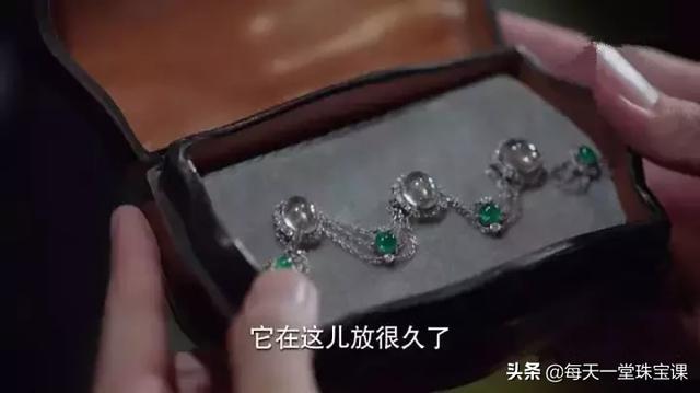 方向盘越轻好还是重好,翡翠手镯很重吗-第34张图片-翡翠网 方向盘越轻好还是重好,翡翠手镯很重吗-第34张图片-翡翠网