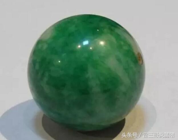 老翡翠与新翡翠的区别老翡翠1080克价格-第5张图片-翡翠网 老翡翠与新翡翠的区别老翡翠1080克价格-第5张图片-翡翠网