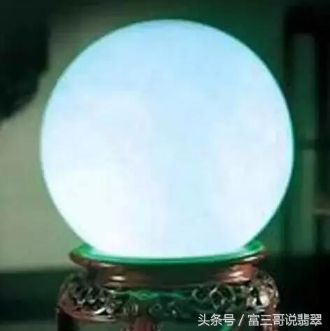 老翡翠与新翡翠的区别老翡翠1080克价格-第8张图片-翡翠网 老翡翠与新翡翠的区别老翡翠1080克价格-第8张图片-翡翠网