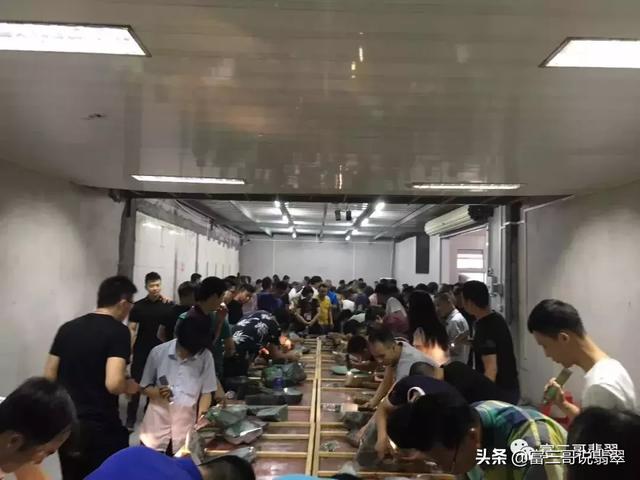 揭阳翡翠原石公盘什么时间开盘中国有几个翡翠公盘-第5张图片-翡翠网 揭阳翡翠原石公盘什么时间开盘中国有几个翡翠公盘-第5张图片-翡翠网