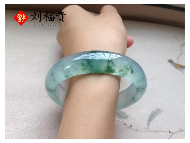 玉石上蜡怎么上翡翠手镯上蜡-第7张图片-翡翠网