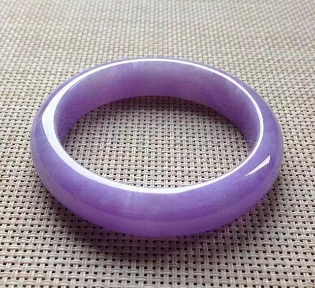 天然翡翠原石,高冰木纳翡翠原石价格-第7张图片-翡翠网 天然翡翠原石,高冰木纳翡翠原石价格-第7张图片-翡翠网