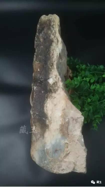 极品翡翠山料原石图片,翡翠山料色料-第10张图片-翡翠网 极品翡翠山料原石图片,翡翠山料色料-第10张图片-翡翠网