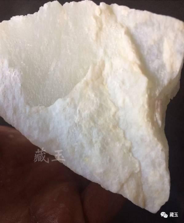 极品翡翠山料原石图片,翡翠山料色料-第14张图片-翡翠网 极品翡翠山料原石图片,翡翠山料色料-第14张图片-翡翠网